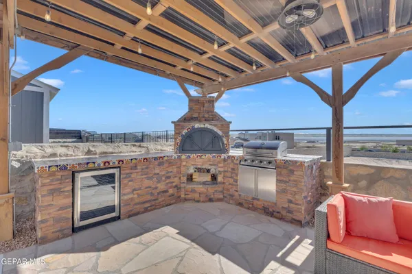 $383,000 | 337 Hector Porras Drive, El Paso, TX 79928