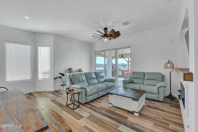 $383,000 | 337 Hector Porras Drive, El Paso, TX 79928