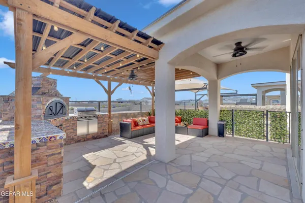 $383,000 | 337 Hector Porras Drive, El Paso, TX 79928