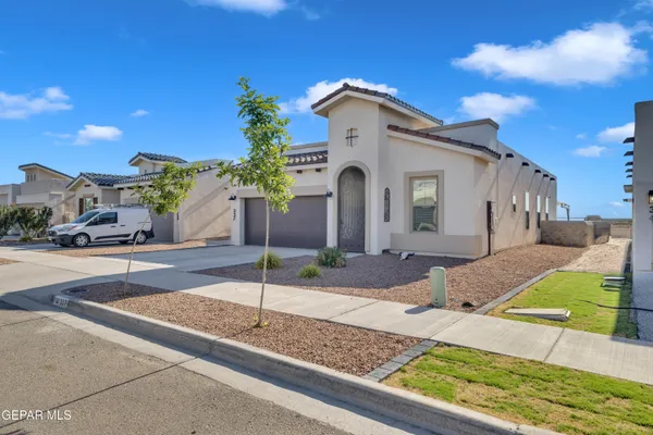 $383,000 | 337 Hector Porras Drive, El Paso, TX 79928