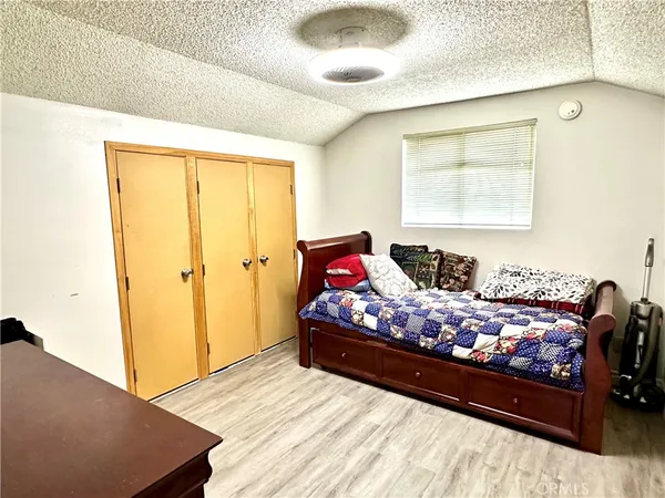 $328,000 | 924 West Aeroplane Boulevard, Big Bear City, CA 92314