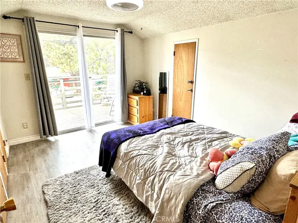 $328,000 | 924 West Aeroplane Boulevard, Big Bear City, CA 92314