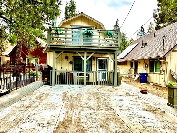 $328,000 | 924 West Aeroplane Boulevard, Big Bear City, CA 92314