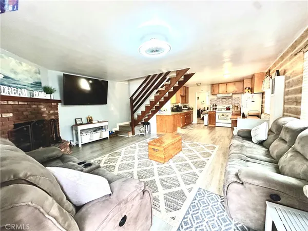 $328,000 | 924 West Aeroplane Boulevard, Big Bear City, CA 92314