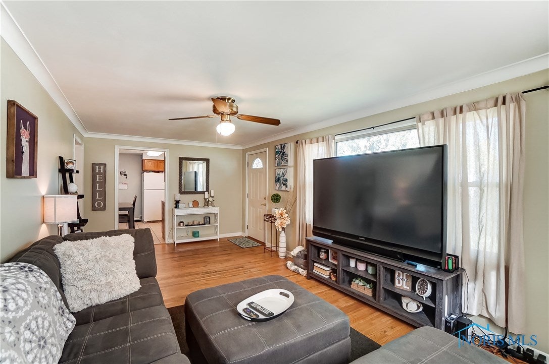 521 Rector Avenue Findlay, OH 45840 - Photo 4 of 27 Gallery Image 4