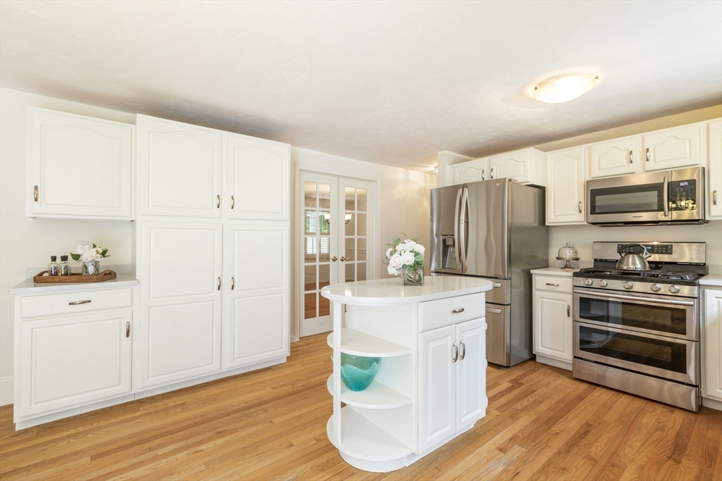 11 Liberty Road Medway, MA 02053 - Photo 14 of 42 Gallery Image 14