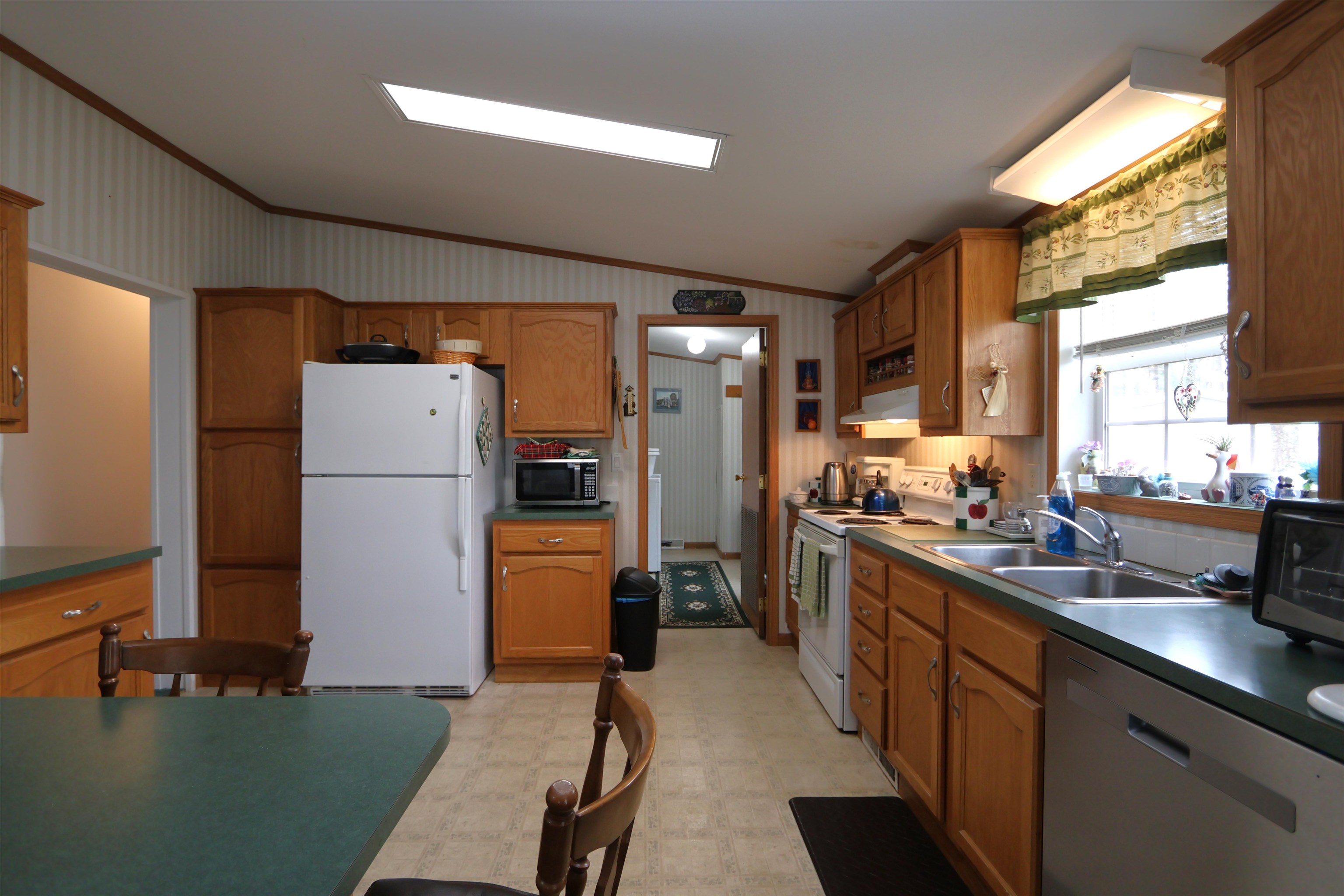 422 Friar Tuck Drive Exeter, NH 03833 - Photo 4 of 17