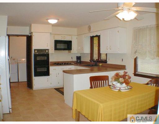 22 Fresh Ponds Road East Brunswick, NJ 08816 - Photo 5 of 10 Gallery Image 5