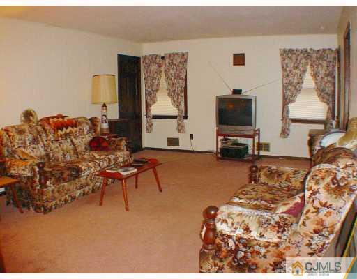 22 Fresh Ponds Road East Brunswick, NJ 08816 - Photo 7 of 10 Gallery Image 7