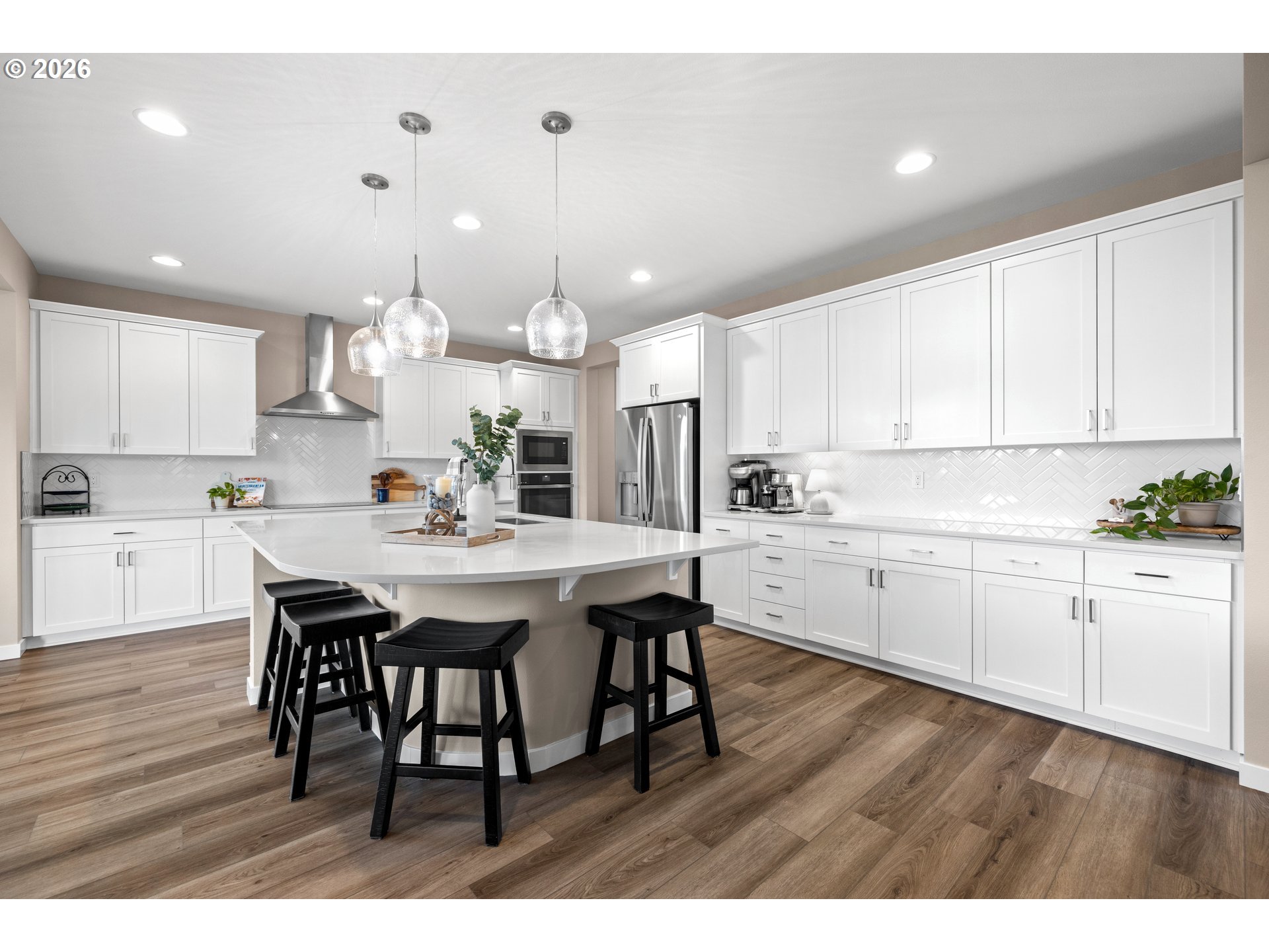2081 Northeast Ridge Run Lane Estacada, OR 97023 - Photo 13 of 46 a kitchen with a table and chairs in it