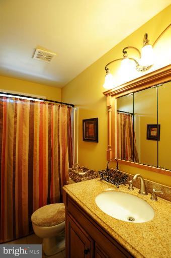 4 Myrtle Road Fredericksburg, VA 22405 - Photo 23 of 30 Bath