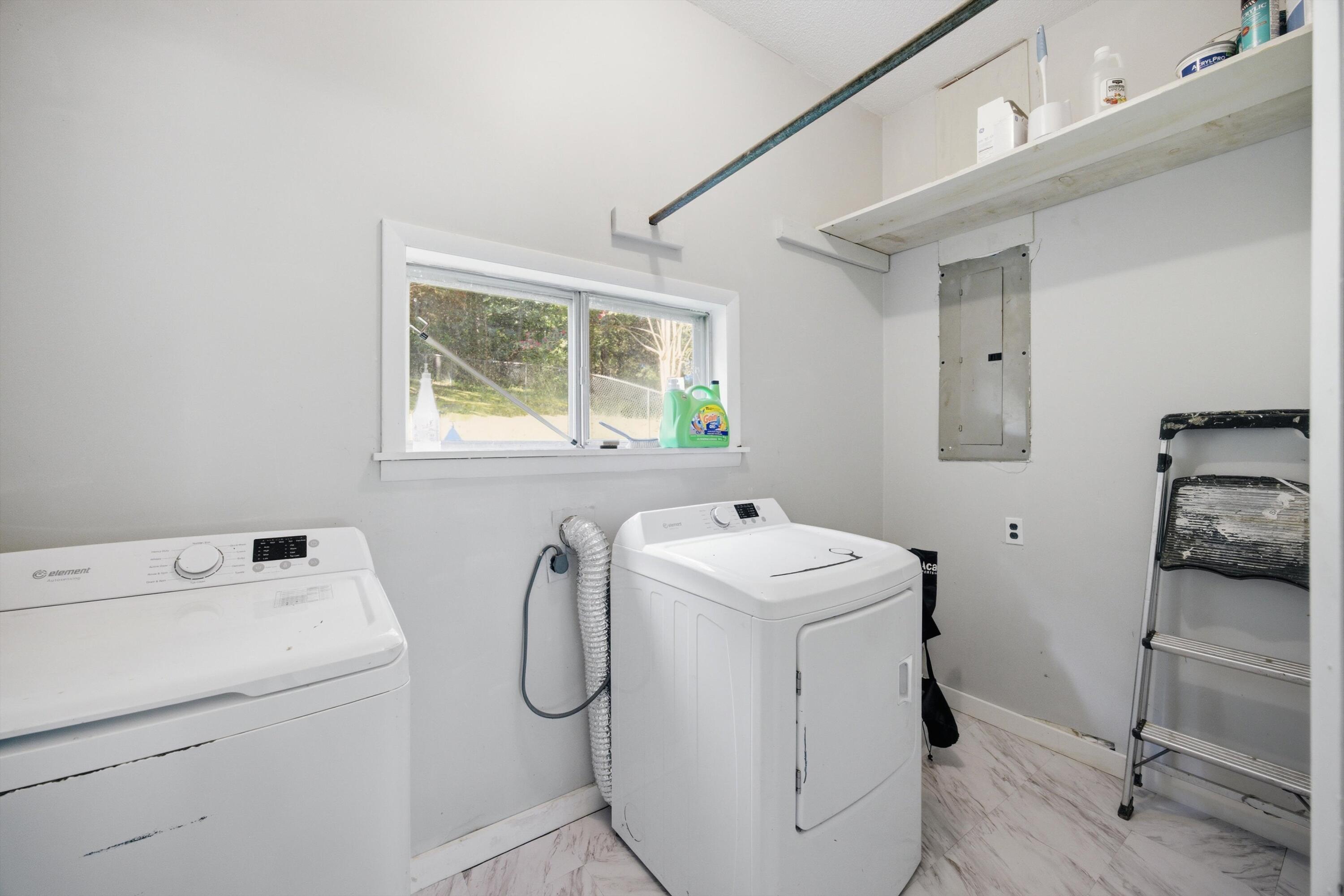 697 Newt Johnson Road Chickamauga, GA 30707 - Photo 22 of 26 Laundry Room