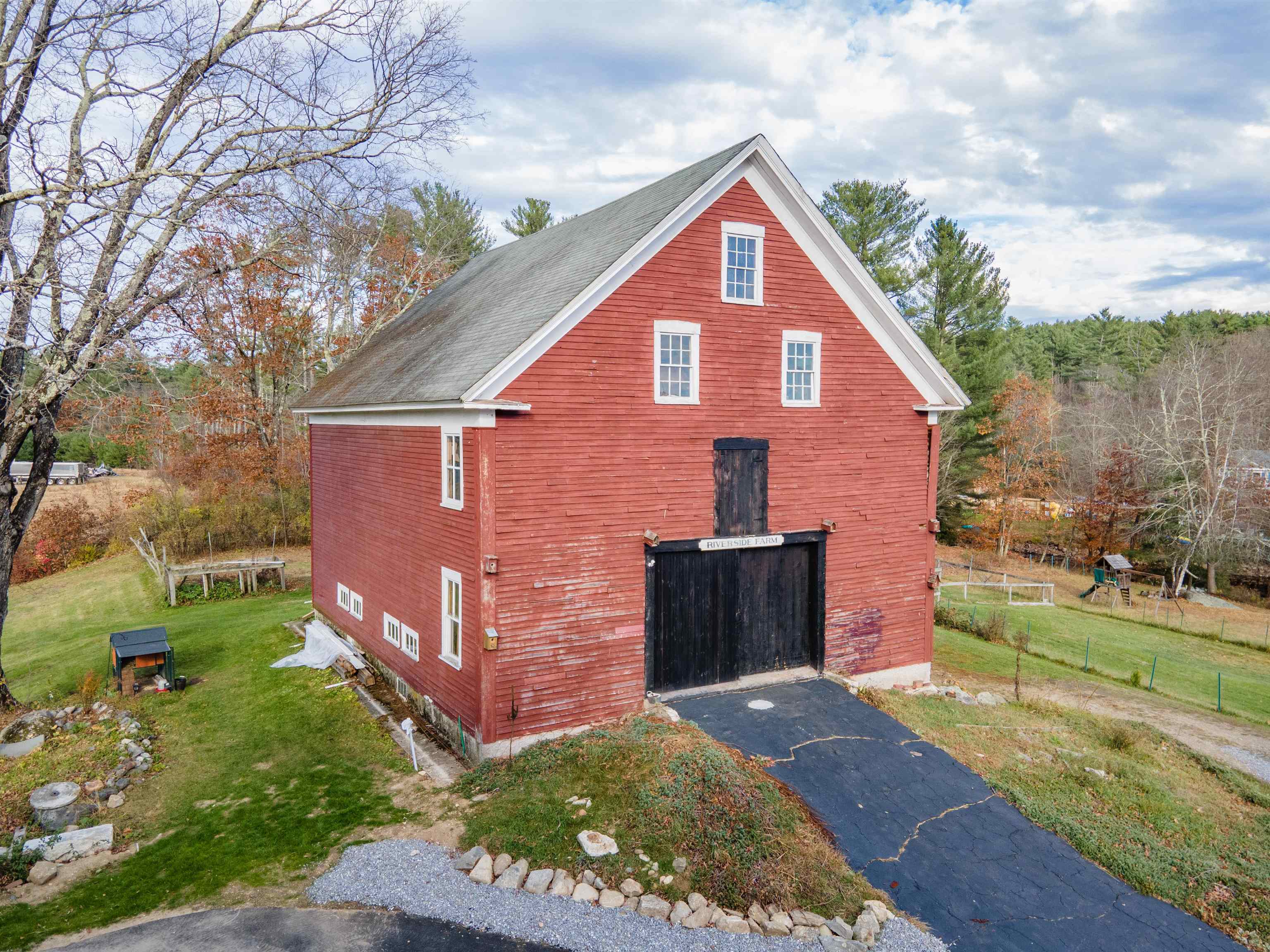 397 Riverdale Road Weare, NH 03281 - Photo 31 of 40