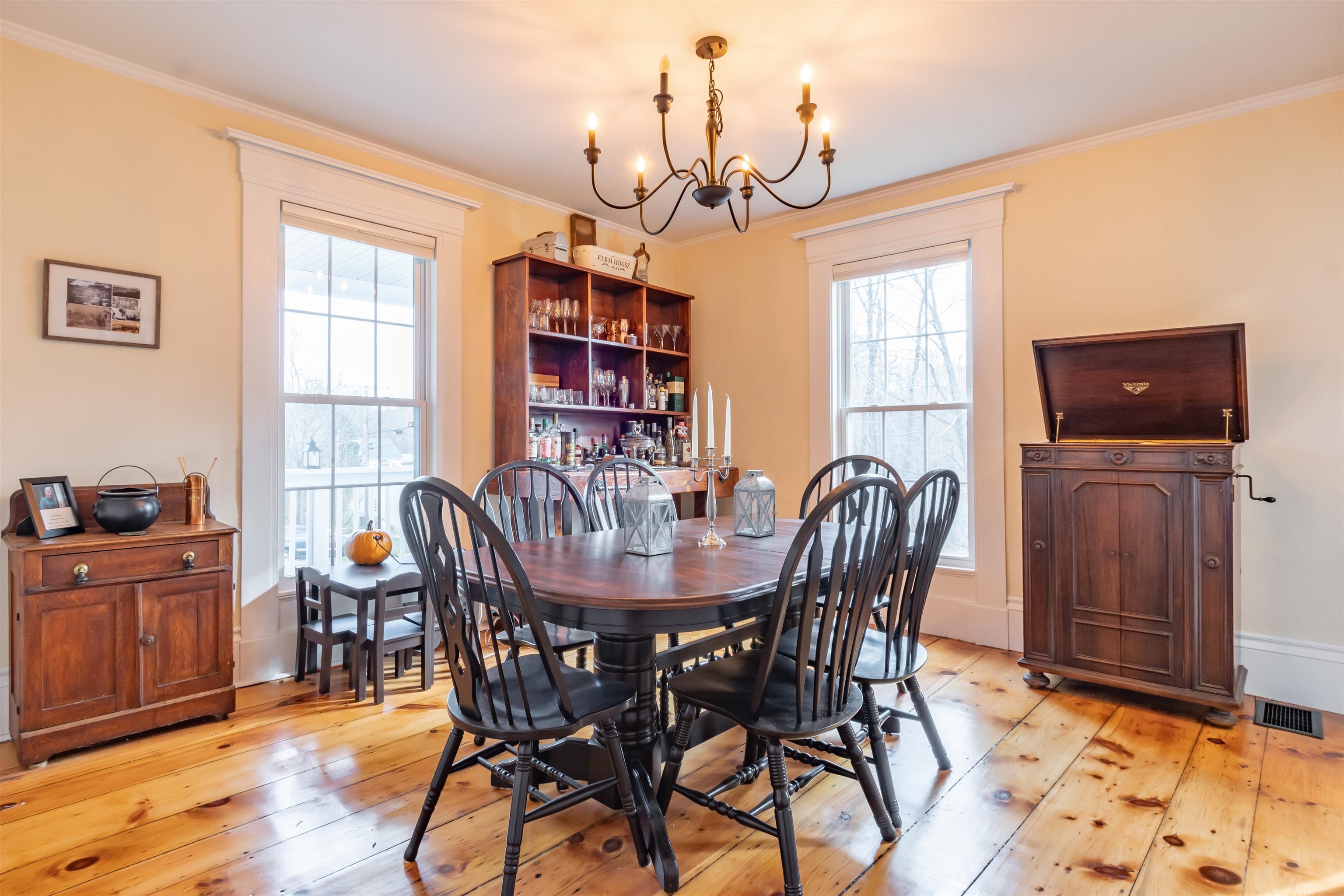 397 Riverdale Road Weare, NH 03281 - Photo 8 of 40