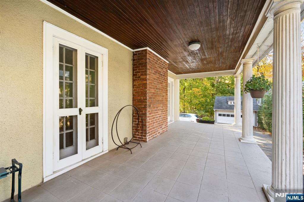 138 Knickerbocker Road Englewood, NJ 07631 - Photo 23 of 27