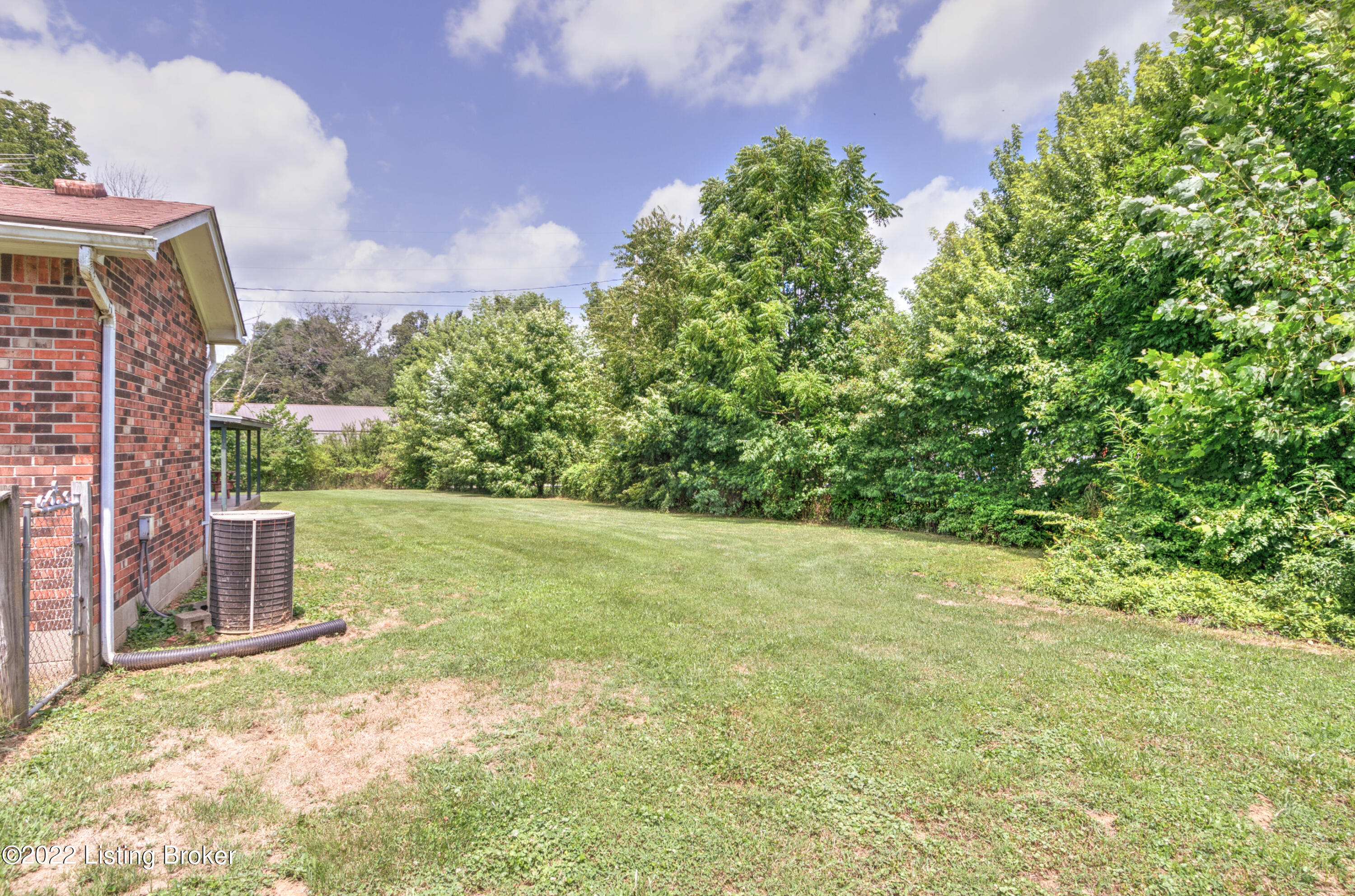 1460 Deatsville Road Shepherdsville, KY 40165 - Photo 32 of 36 1460DeatsvilleRd-32