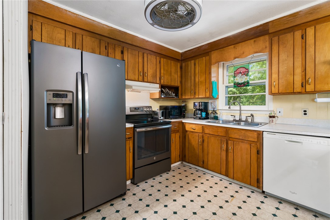 1337 Whiten Road Belton, SC 29627 - Photo 10 of 24