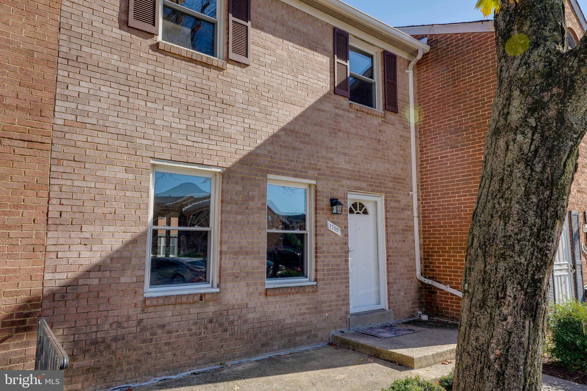 1759 Addison Road South District Heights, MD 20747 - Photo 3 of 30