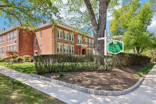 $399,000 | 215 Washington Street, Unit 19, Tappan, NY 10983