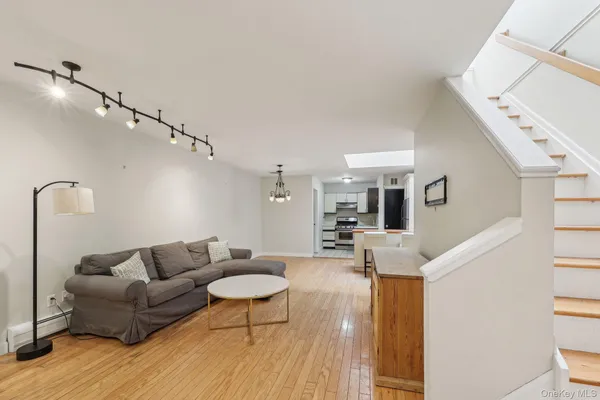 $399,000 | 215 Washington Street, Unit 19, Tappan, NY 10983
