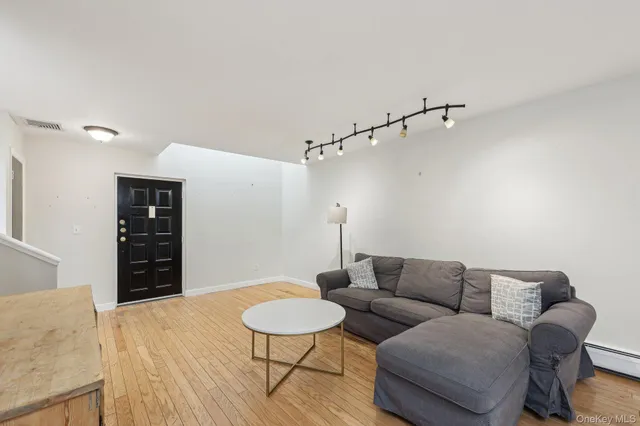 $399,000 | 215 Washington Street, Unit 19, Tappan, NY 10983