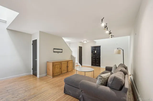 $399,000 | 215 Washington Street, Unit 19, Tappan, NY 10983