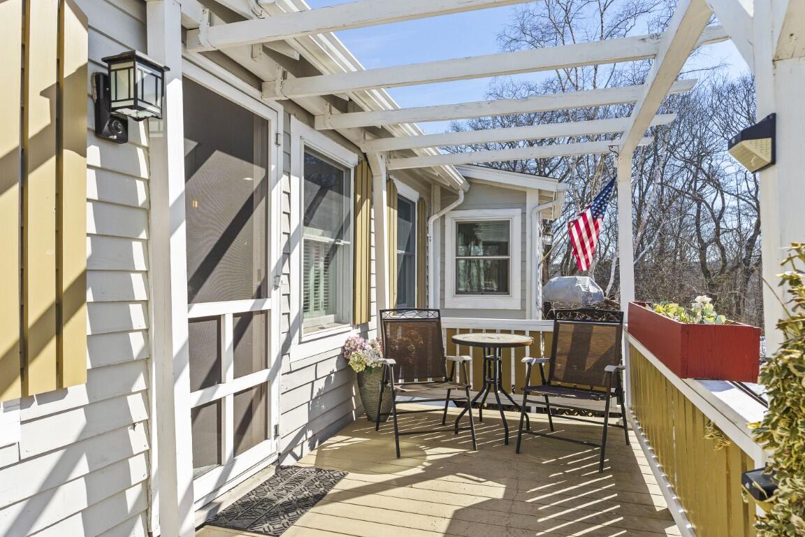 642 Ocean Point Road East Boothbay, ME 04544 - Photo 7 of 36 8
