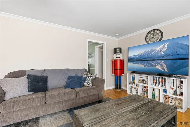 $242,900 | 1600 Red Jacket Road, Grand Island, NY 14072