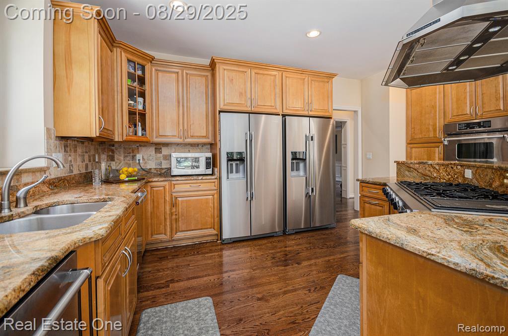 6040 North Rochester Road Rochester Hills, MI 48306 - Photo 12 of 45