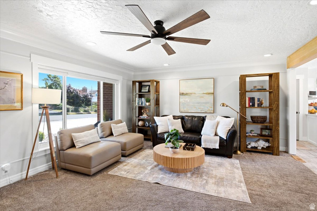 555 East Pages Lane Centerville, UT 84014 - Photo 9 of 57