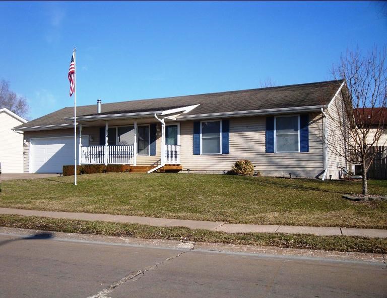 6205 Appomattox Road Davenport, IA 52806 - Photo 1 of 15 Gallery Image 1