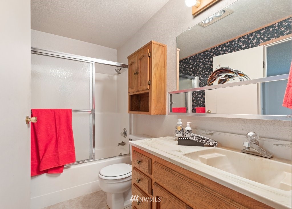 1273 Silver Lake Road Oak Harbor, WA 98277 - Photo 14 of 32 Gallery Image 14