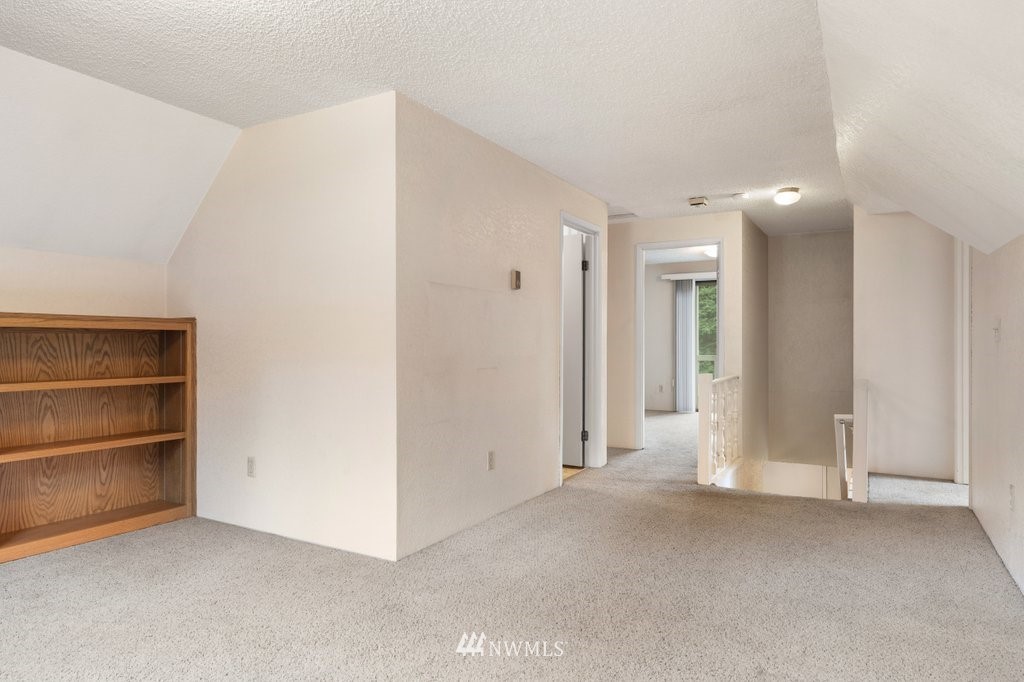 1273 Silver Lake Road Oak Harbor, WA 98277 - Photo 16 of 32 Gallery Image 16