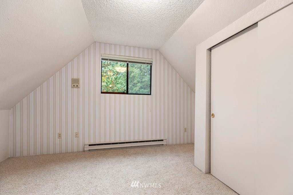 1273 Silver Lake Road Oak Harbor, WA 98277 - Photo 18 of 32 Gallery Image 18
