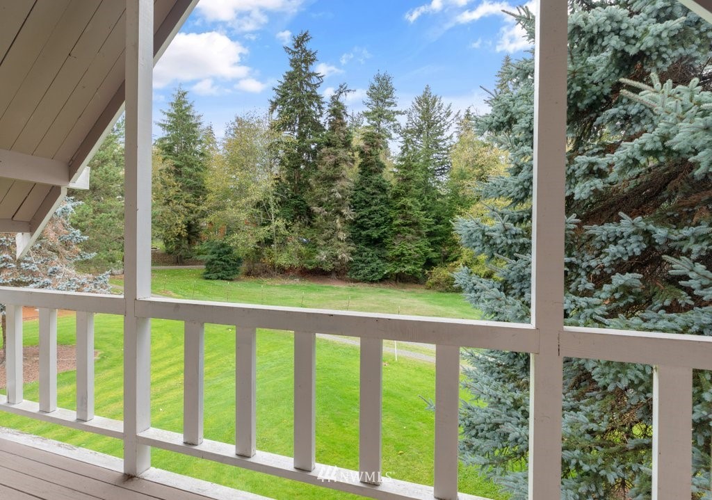1273 Silver Lake Road Oak Harbor, WA 98277 - Photo 20 of 32 Gallery Image 20