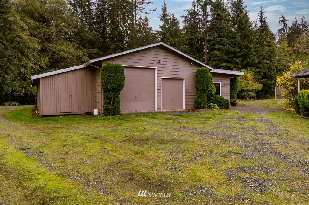 1273 Silver Lake Road Oak Harbor, WA 98277 - Photo 26 of 32 Gallery Image 26