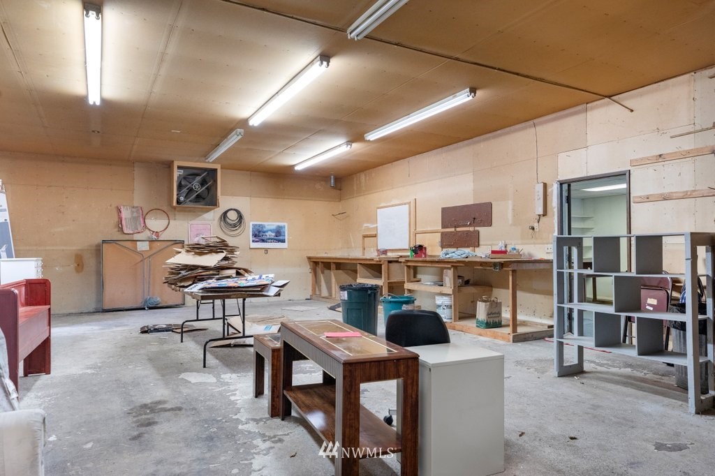 1273 Silver Lake Road Oak Harbor, WA 98277 - Photo 28 of 32 Gallery Image 28