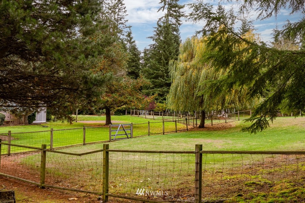 1273 Silver Lake Road Oak Harbor, WA 98277 - Photo 31 of 32 Gallery Image 31