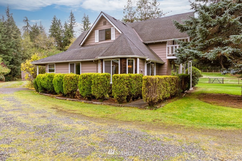 1273 Silver Lake Road Oak Harbor, WA 98277 - Photo 32 of 32 Gallery Image 32