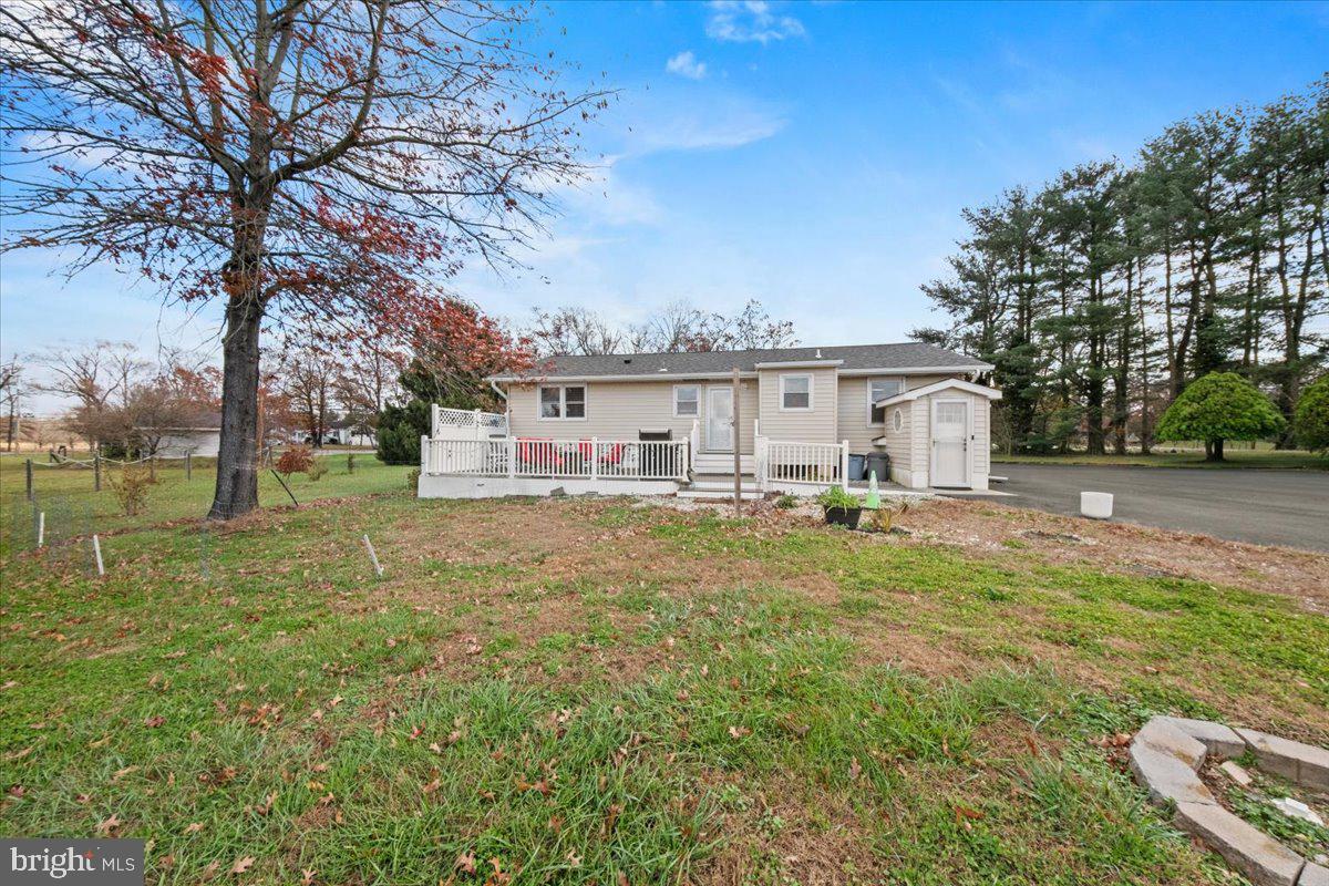 484 Centerton Road Bridgeton, NJ 08302 - Photo 31 of 49 a front view of a house with garden