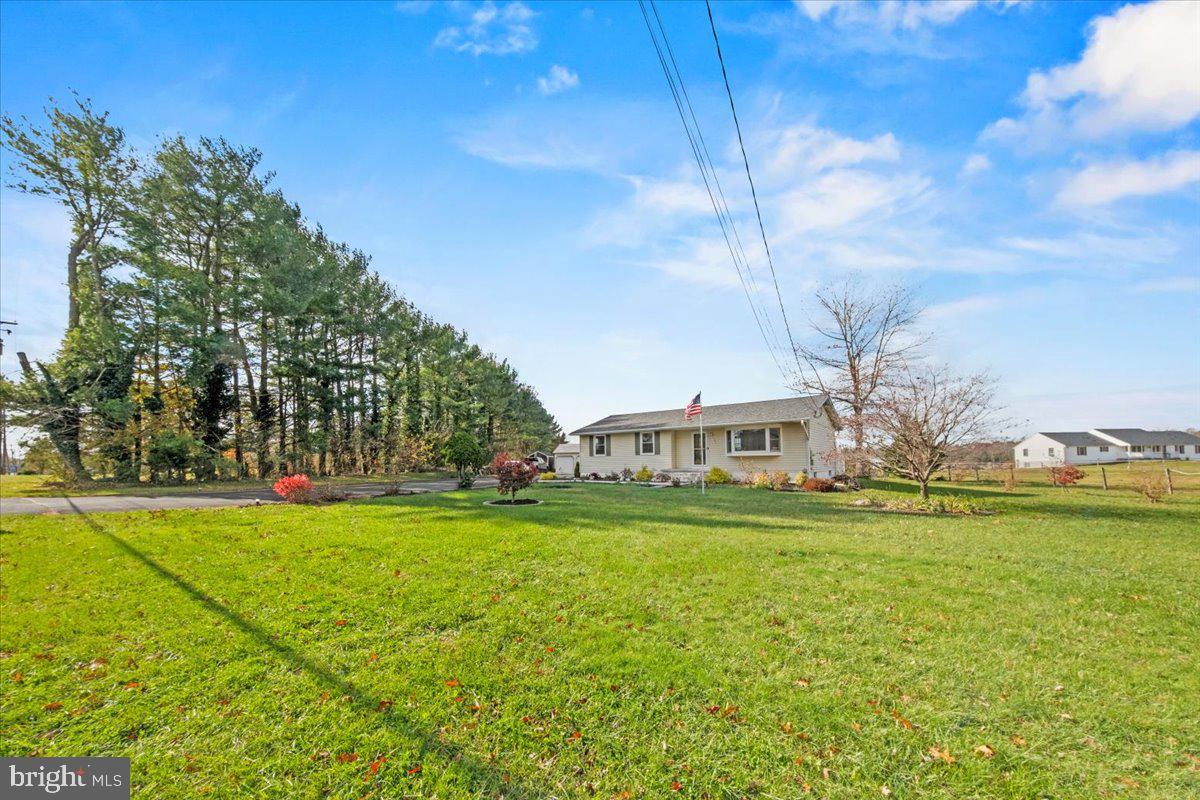 484 Centerton Road Bridgeton, NJ 08302 - Photo 35 of 49 a front view of a house with a yard