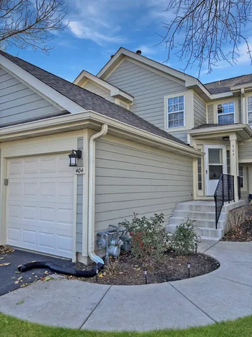 $2,200 | 404 West Hamilton Drive, Palatine, IL 60067
