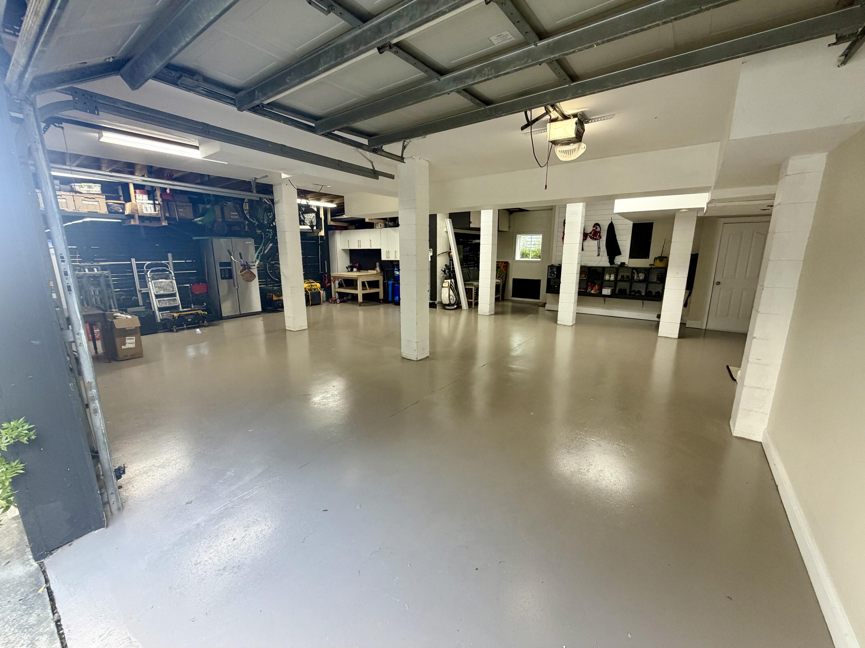 1084 Rivershore Road Charleston, SC 29492 - Photo 85 of 114 Garage