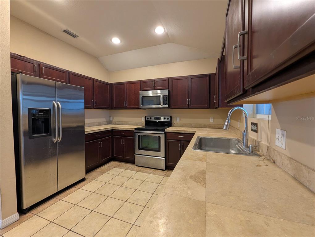 3280 Hickory Tree Road St. Cloud, FL 34772 - Photo 11 of 32