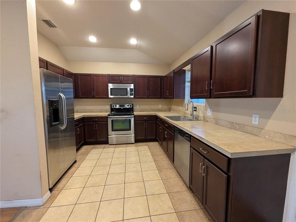 3280 Hickory Tree Road St. Cloud, FL 34772 - Photo 9 of 32