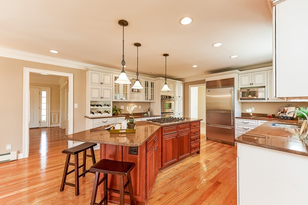486 Spring Street Marshfield, MA 02050 - Photo 10 of 30 Gallery Image 10