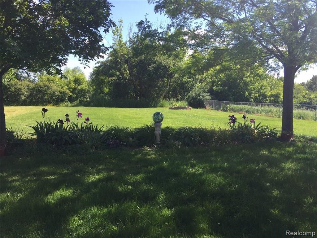 1357 Wiggins Road Fenton, MI 48430 - Photo 10 of 29 wiggins3.jpg