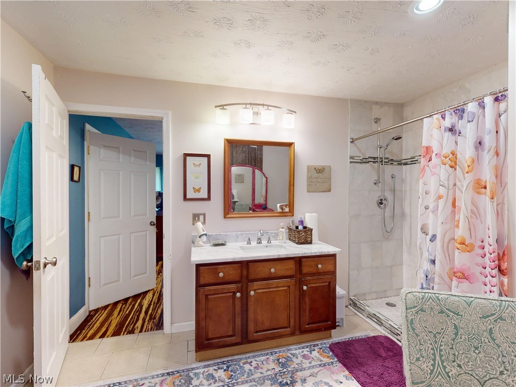 1083 Dock Road Madison, OH 44057 - Photo 16 of 25 Gallery Image 16