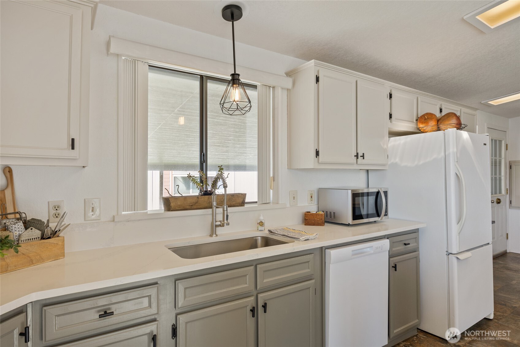 2240 West Broadway Avenue, Unit 225 Moses Lake, WA 98837 - Photo 17 of 39