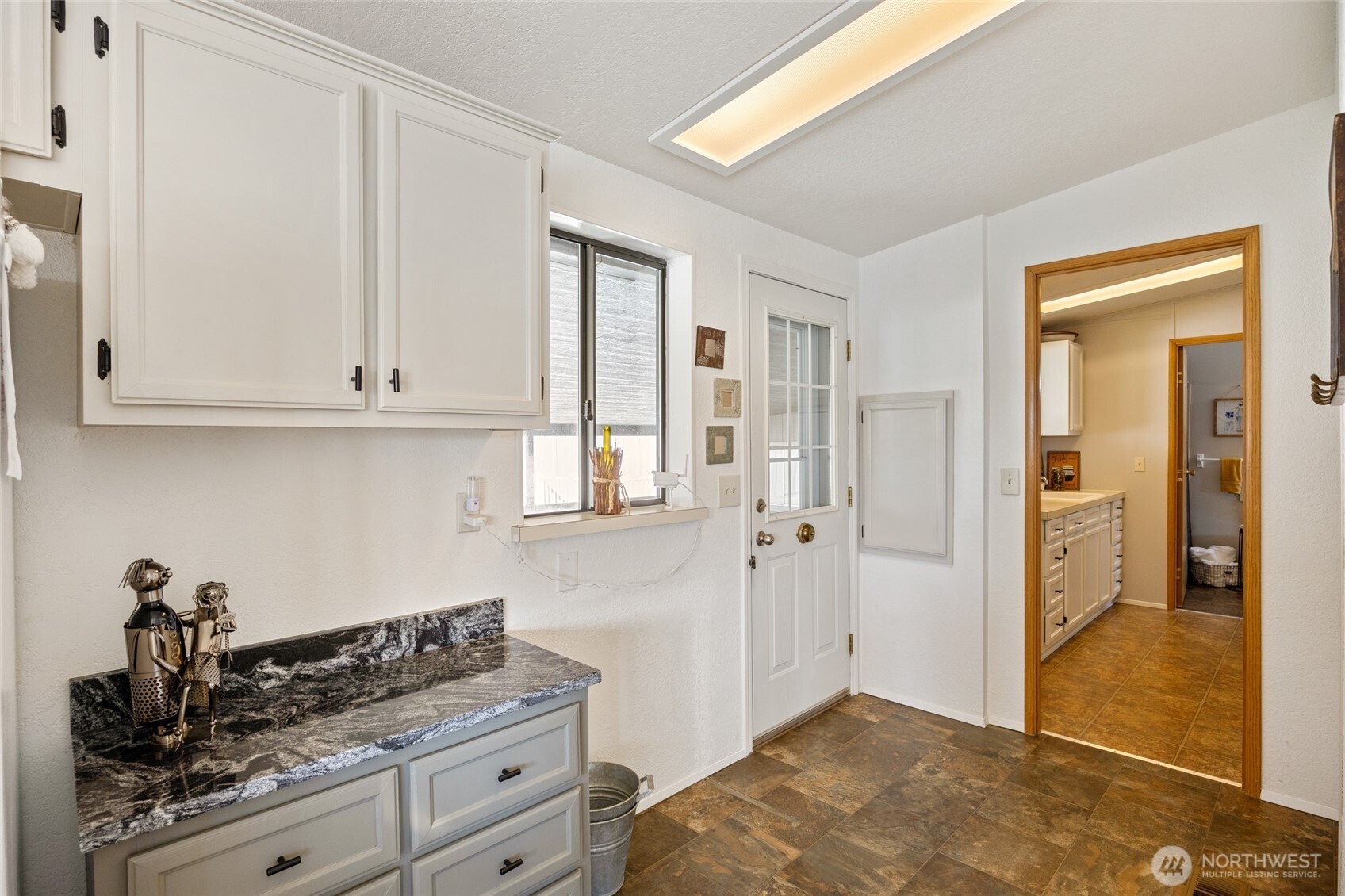 2240 West Broadway Avenue, Unit 225 Moses Lake, WA 98837 - Photo 18 of 39